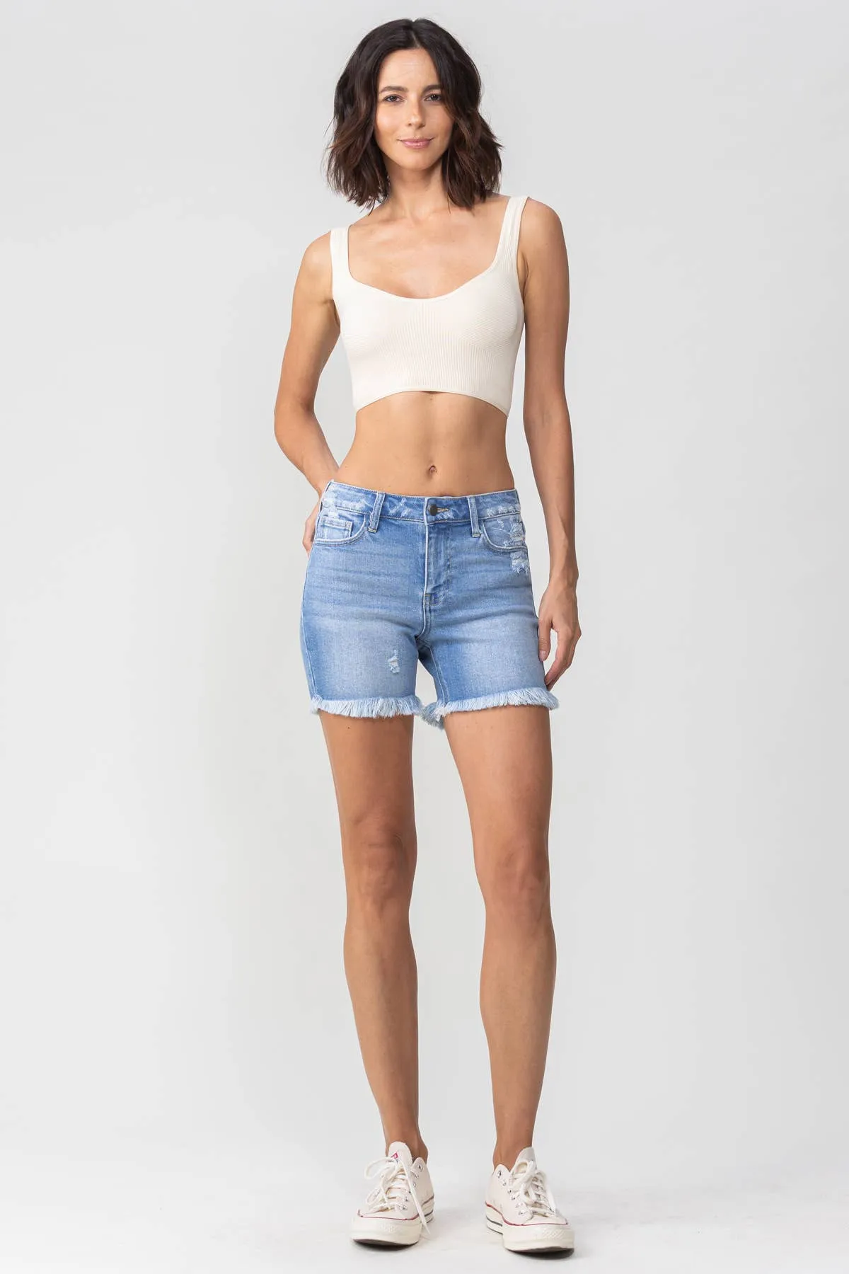 Mid Rise Frayed Shorts: Light Wash