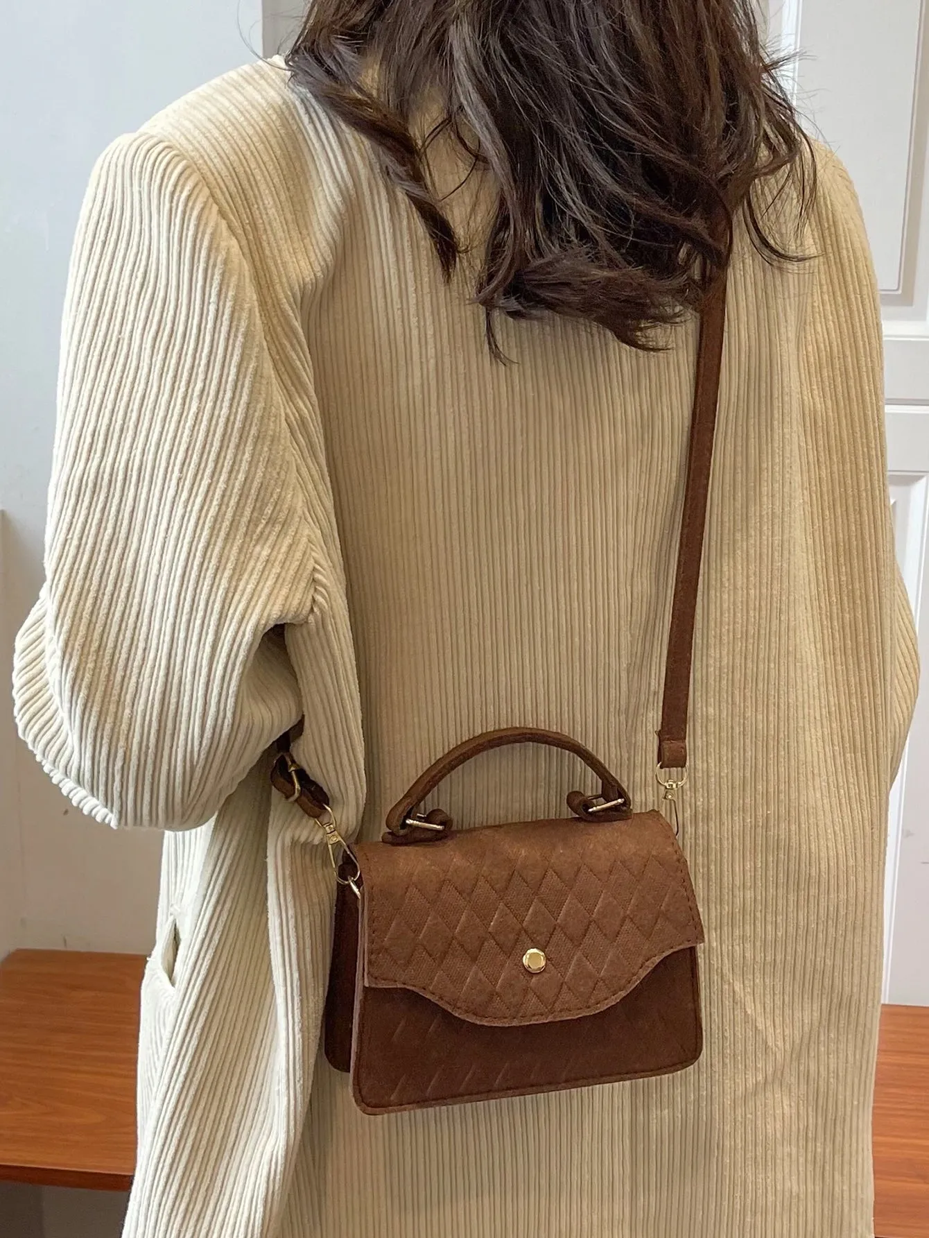 Mini Geometric Embossed Metal Decor Square Bag - Brown