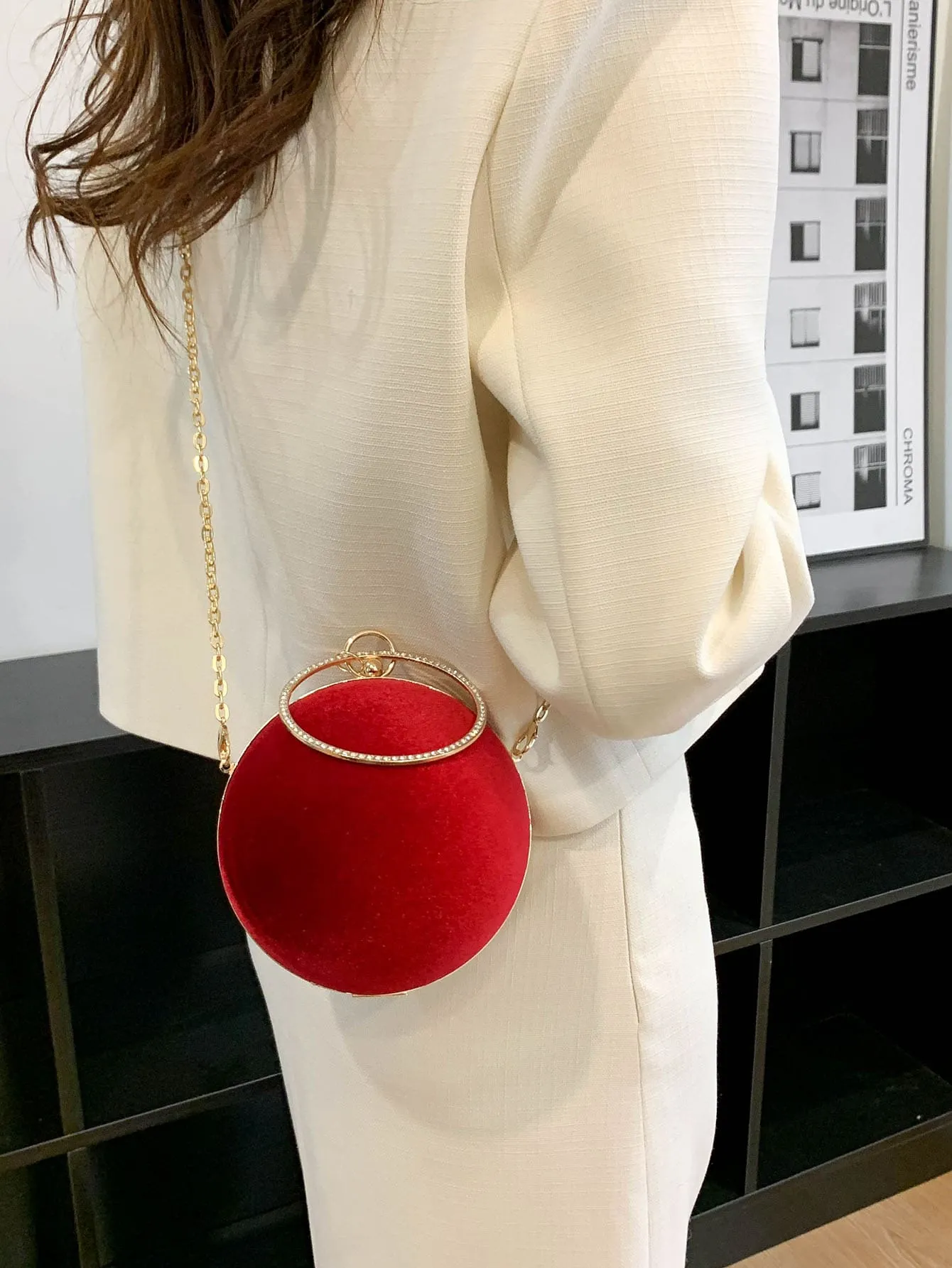 Mini Neon Red Ring Handle Design Chain Circle Bag - Red