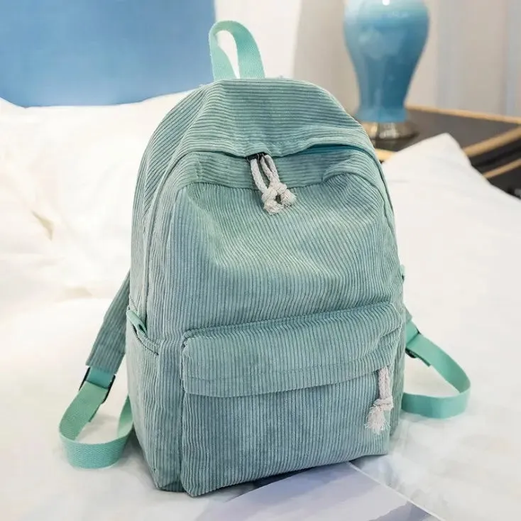 Mochila de Veludo: Estilo e Praticidade!