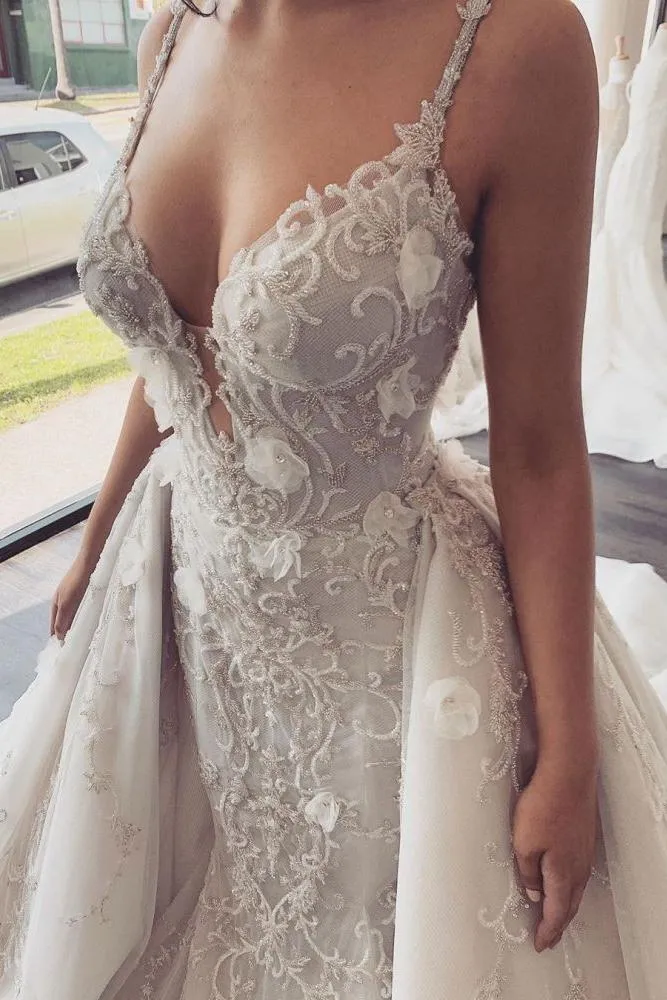 Modern V neck Sleeveless Lace Overskirt Bridal Gowns For Wedding New Arrival