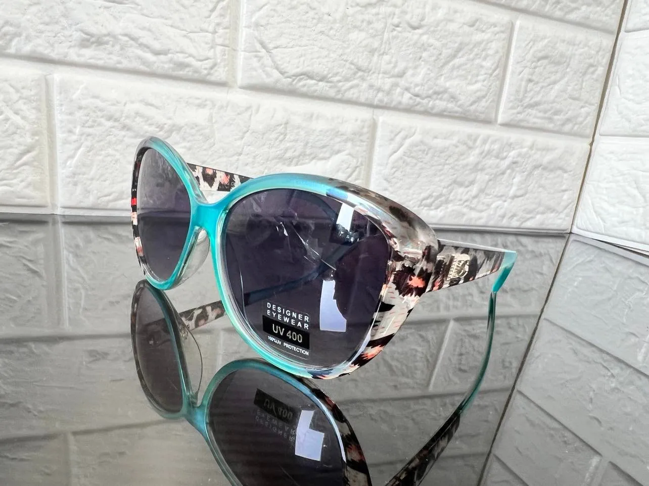 New Designer Rep. Sunglasses, 400 UV Protection! Teal Multi with gradient lenses - Retails $40 
