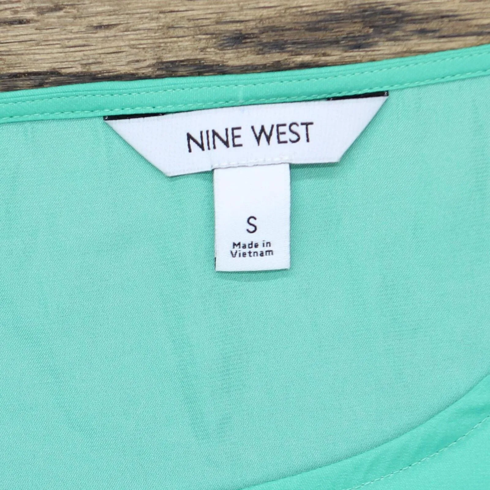 Nine West Womens Lightweight Roll Tab Blouse Shirt Top 1661b3d61ebf53 Green S