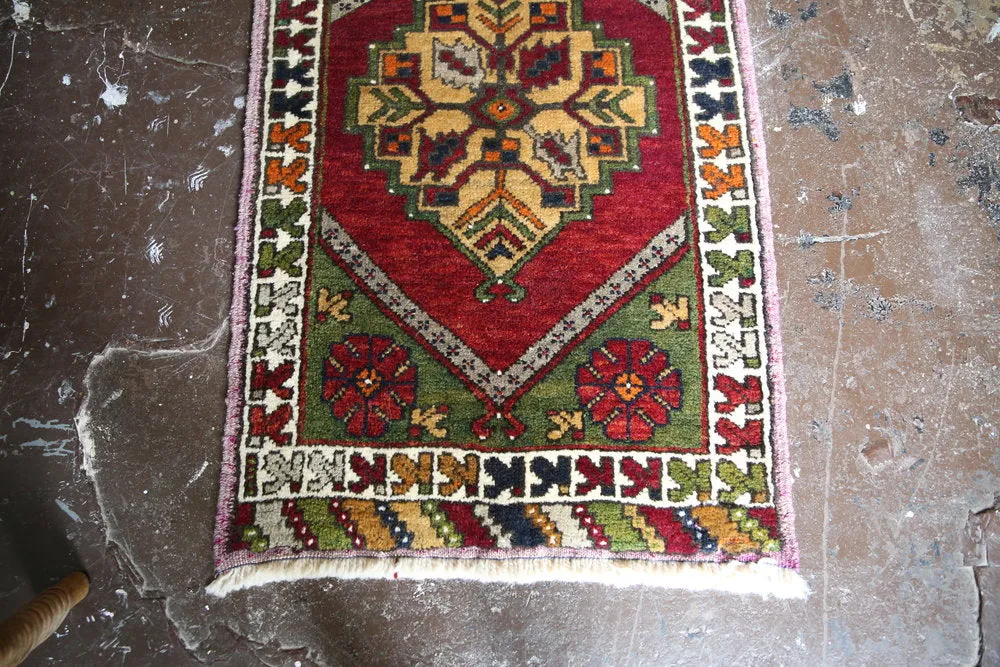 Old Mini Turkish Rug 1.9ftx3.1ft