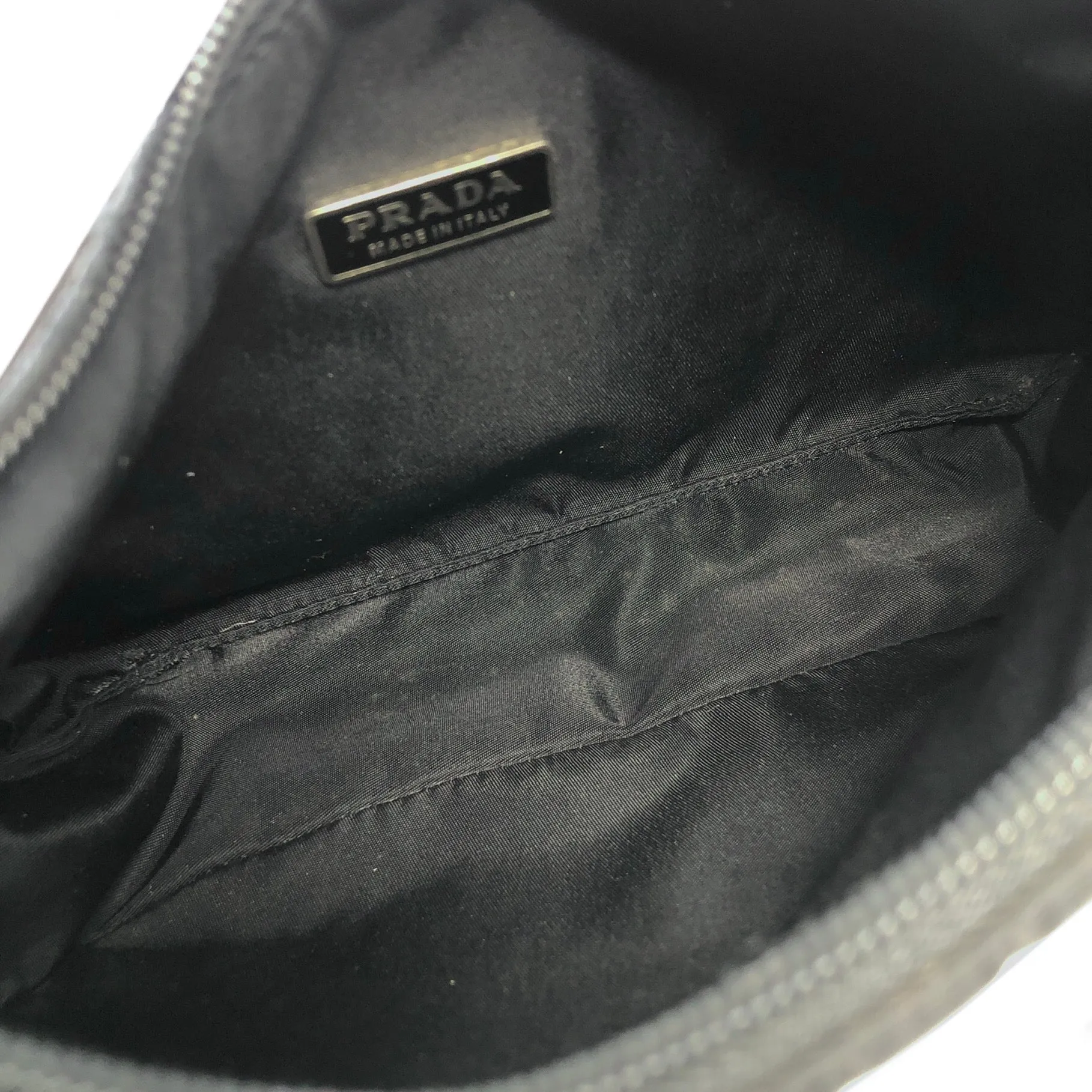 PRADA Triangle Logo Nylon Handbag Hobobag Black Vintage df2ij3
