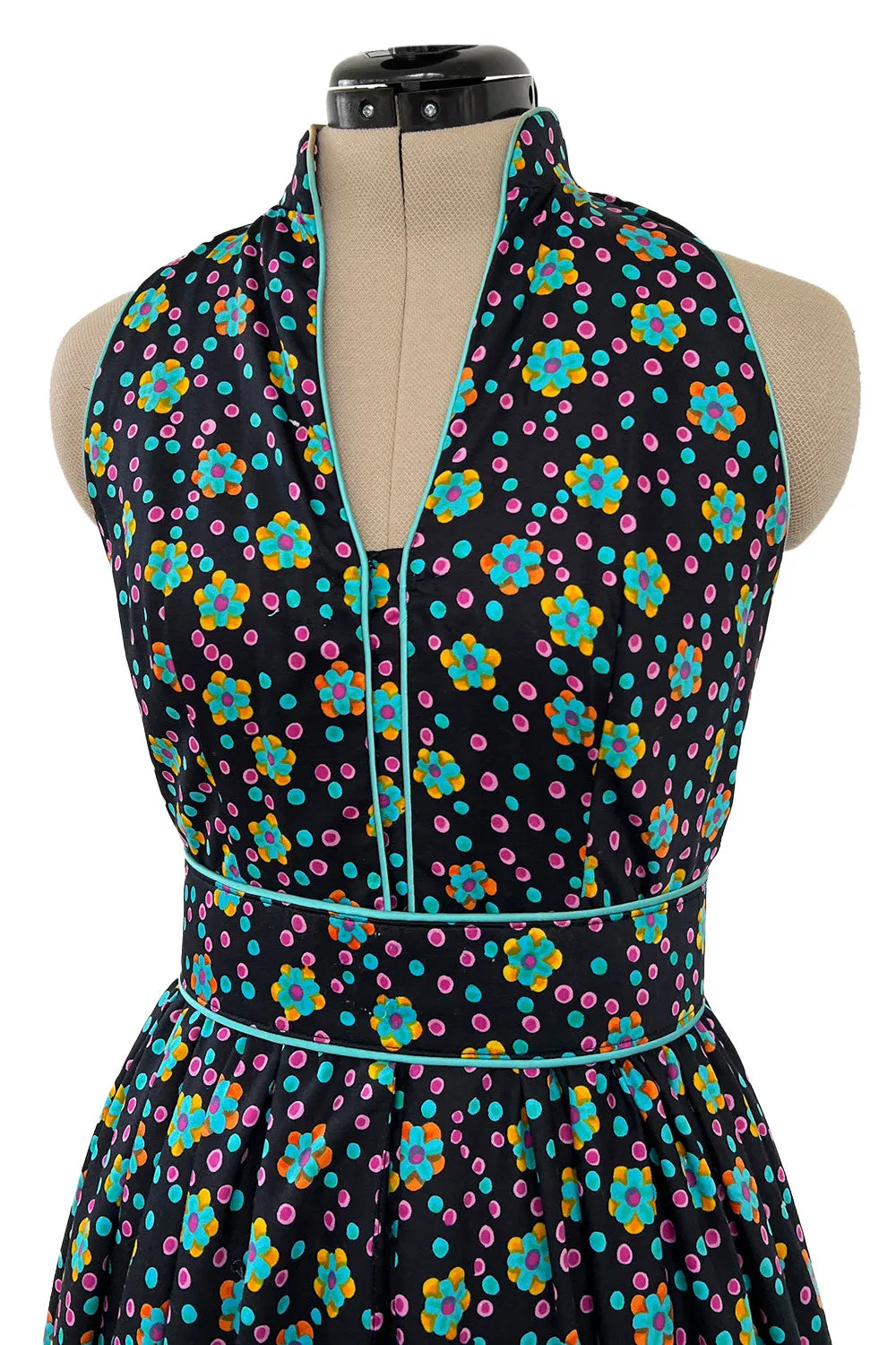 Prettiest Early 1970s Oscar de la Renta Floral Printed Halter Dress w Crossed Strap Open Back