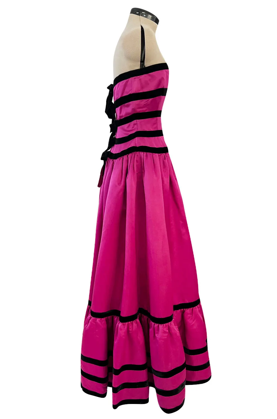 Prettiest Fall 1980 Oscar de la Renta Strapless Pink Silk Matte Satin Dress w Velvet Bows