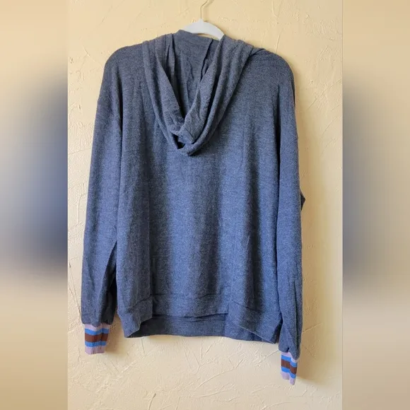 Project Social T size large lightweight Hoodie Sweater