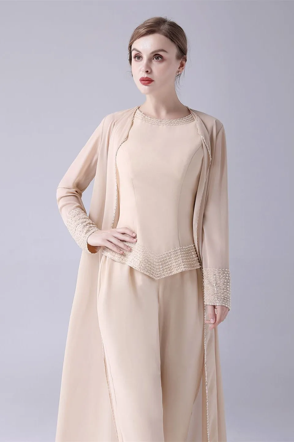 Sleeveless jewel beading vintage mother's suit