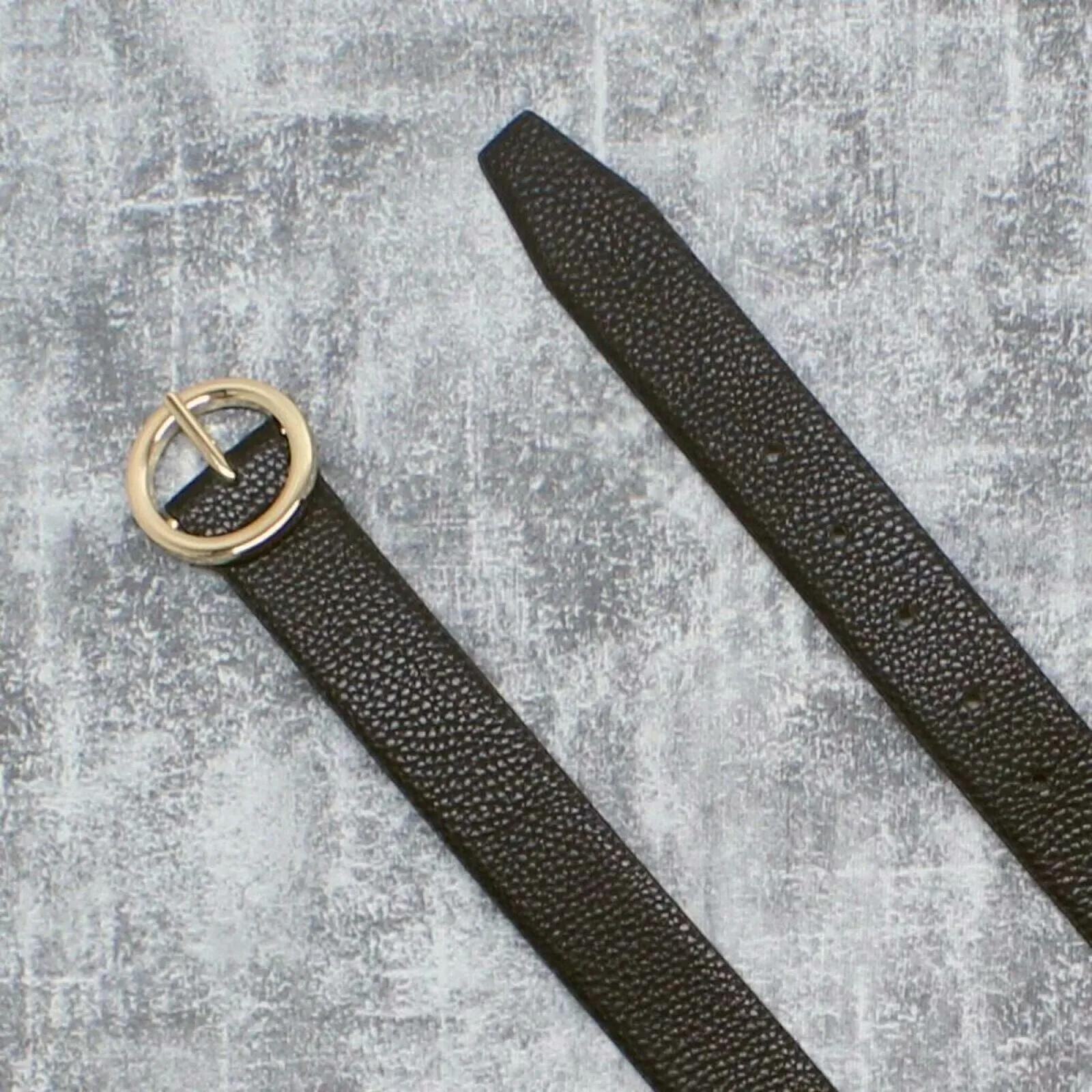 Steve Madden Women's Faux Leather Reversible Circle Buckle Belt