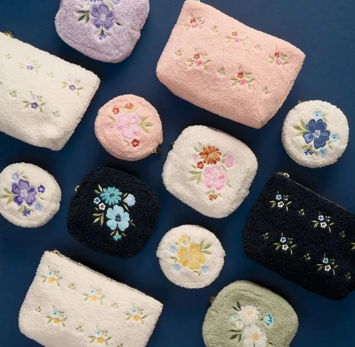 Teddy Pouch Circle Dainty Floral Zipper Pouch