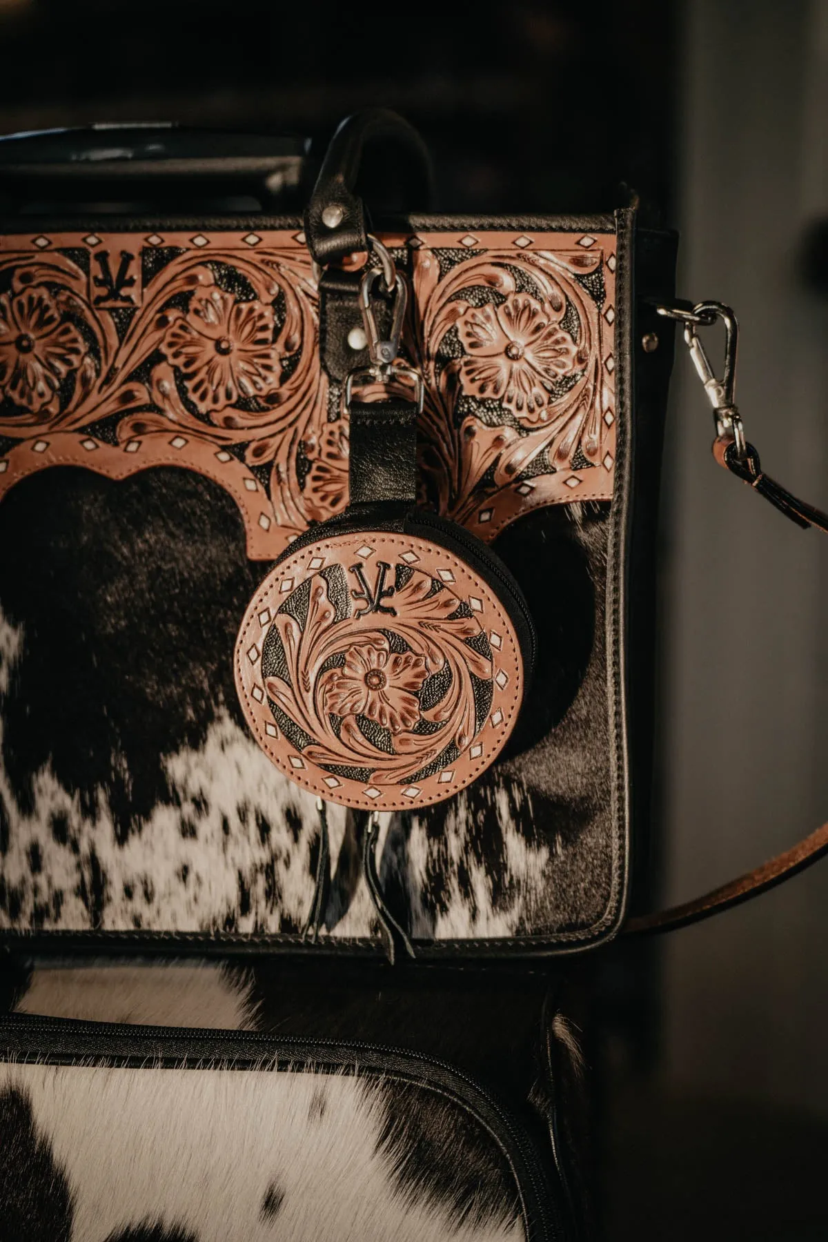 Tooled Leather Round Card Holder with Clip
