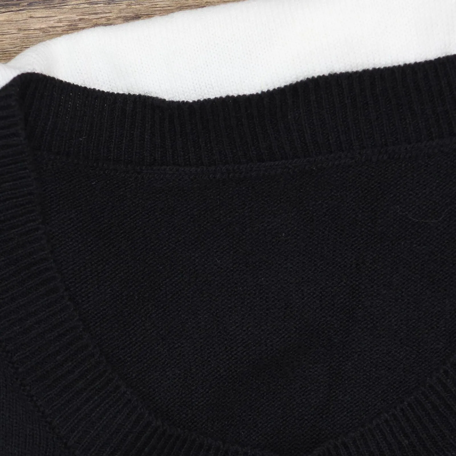 Unbranded Womens Lightweight 2 Tone Sweater Black / White See Measurements