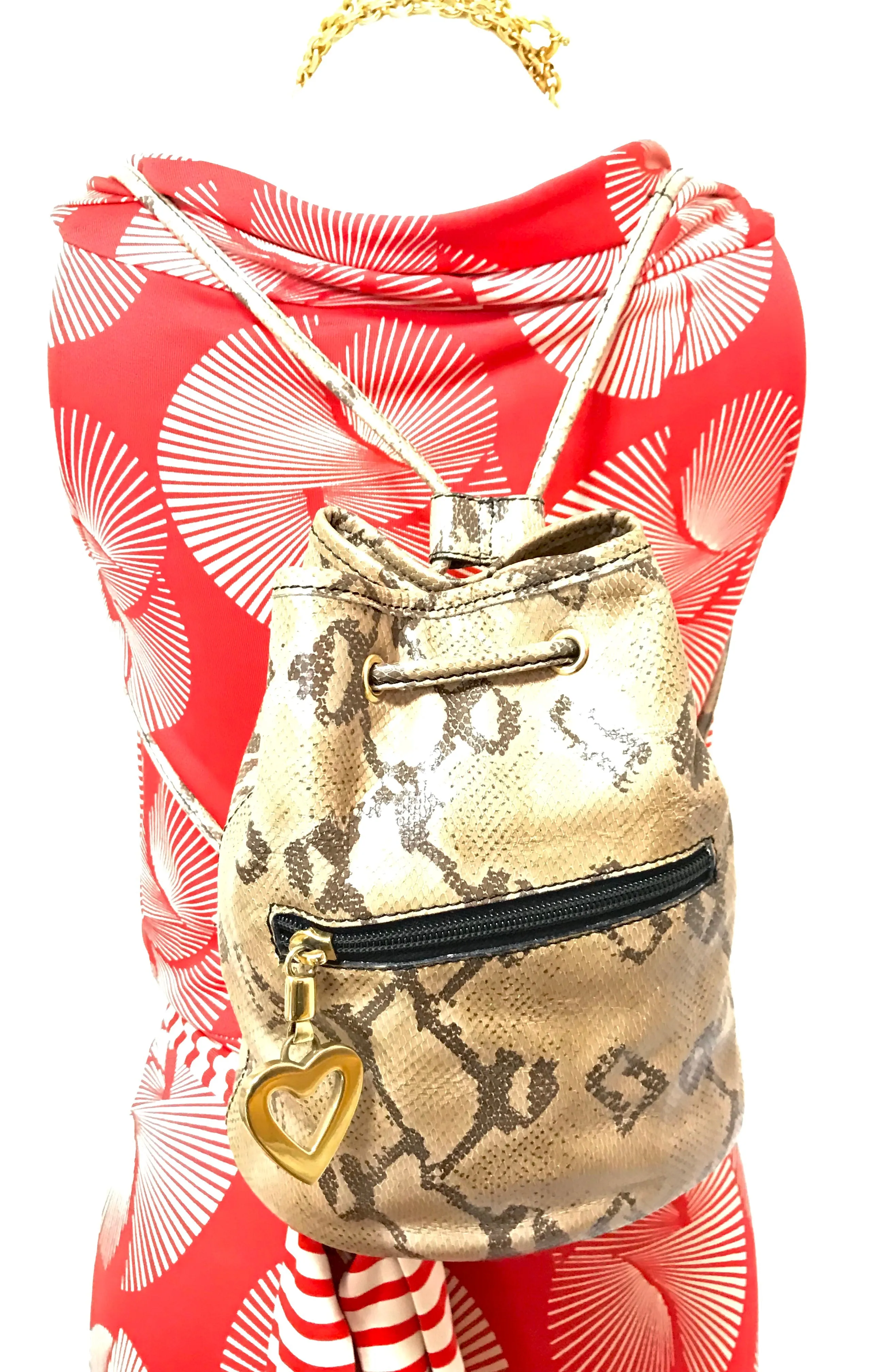 Vintage MOSCHINO by redwall snakeskin print leather mini backpack with golden M logo charm. Perfect chic and mod daily bag. 070131re1