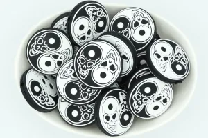 Yin Yang Skull