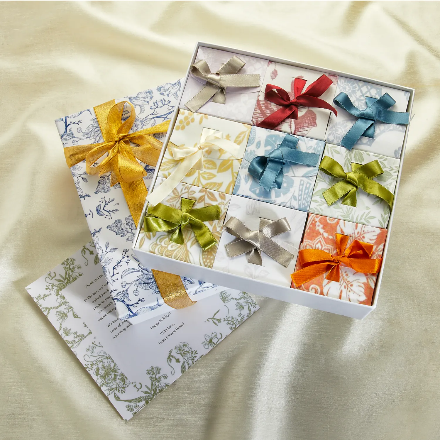 ZELENA CHANDELIERS GIFT BOX
